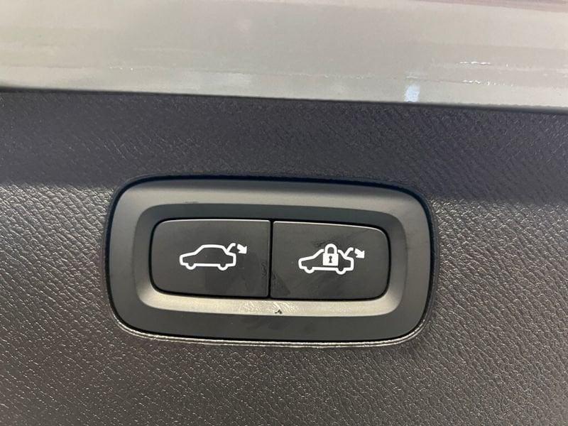 Volvo XC90 (2014-->) B5 AWD automatico 7 posti Ultimate Bright