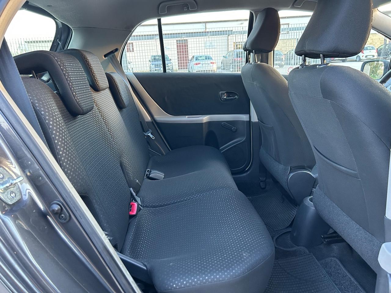 Toyota Yaris 1.3 5 porte Sol