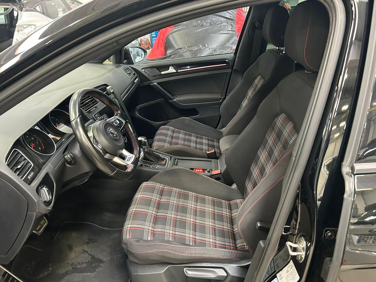 Volkswagen Golf GTI Performance 2.0 TSI 119000 km pari al nuovo