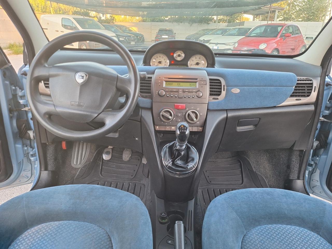 Lancia Ypsilon 1.2 Oro