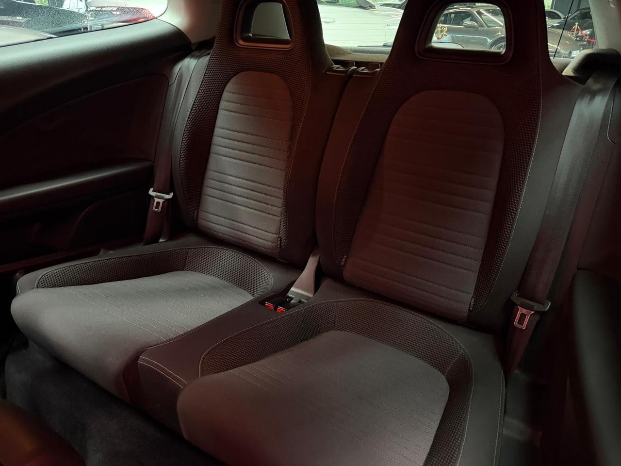 Volkswagen Scirocco 1.4 TSI 160Cv