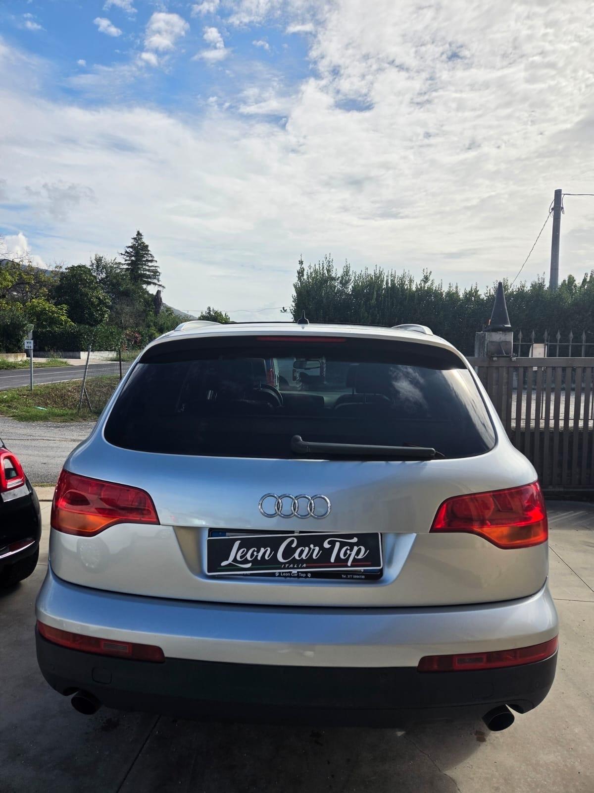 Audi Q7 3.0 V6 TDI 233CV quattro tiptronic km 160 mila unico proprietario