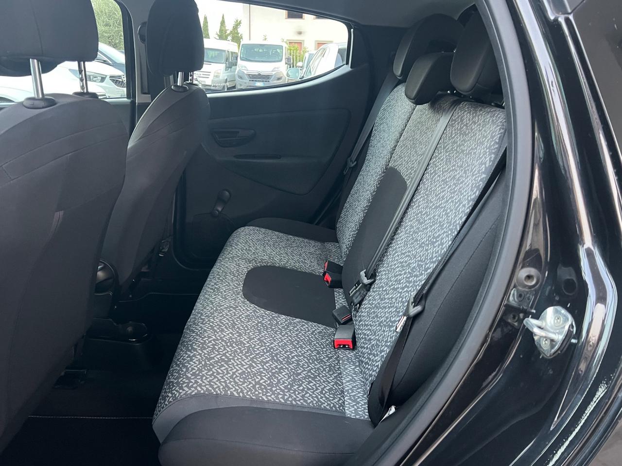 Lancia Ypsilon 1.2 69 CV 5 porte Elefantino Blu