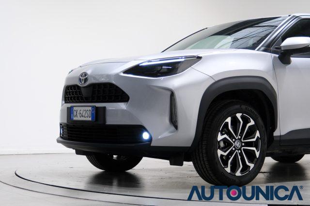 TOYOTA Yaris Cross 1.5 HYBRID 5PORTE E-CVT AWD-I 4x4 TREND FULL LED