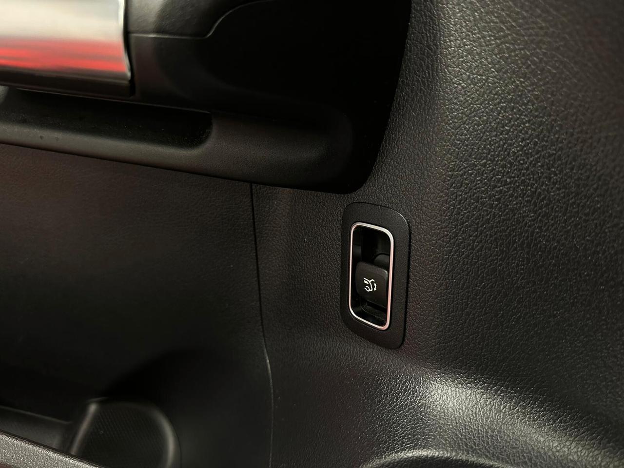 GLA 200d Automatic 4Matic Premium Edition 1