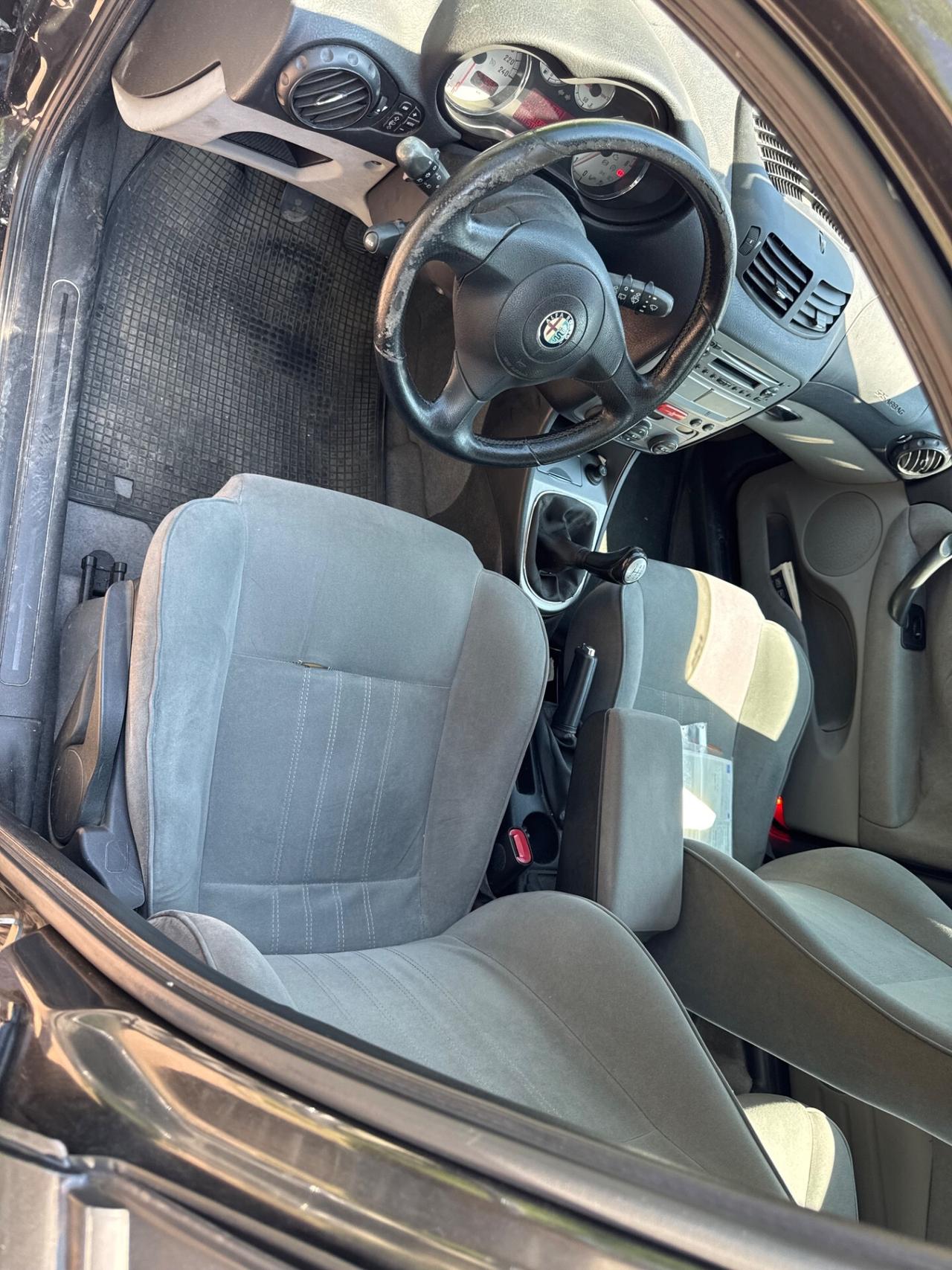 Alfa Romeo 147 1.6 16V 5 porte