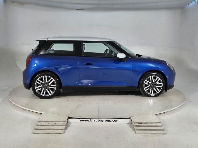 MINI Mini Cooper A.E. Mini Cooper J01 All-Electric Mini Cooper E Classic