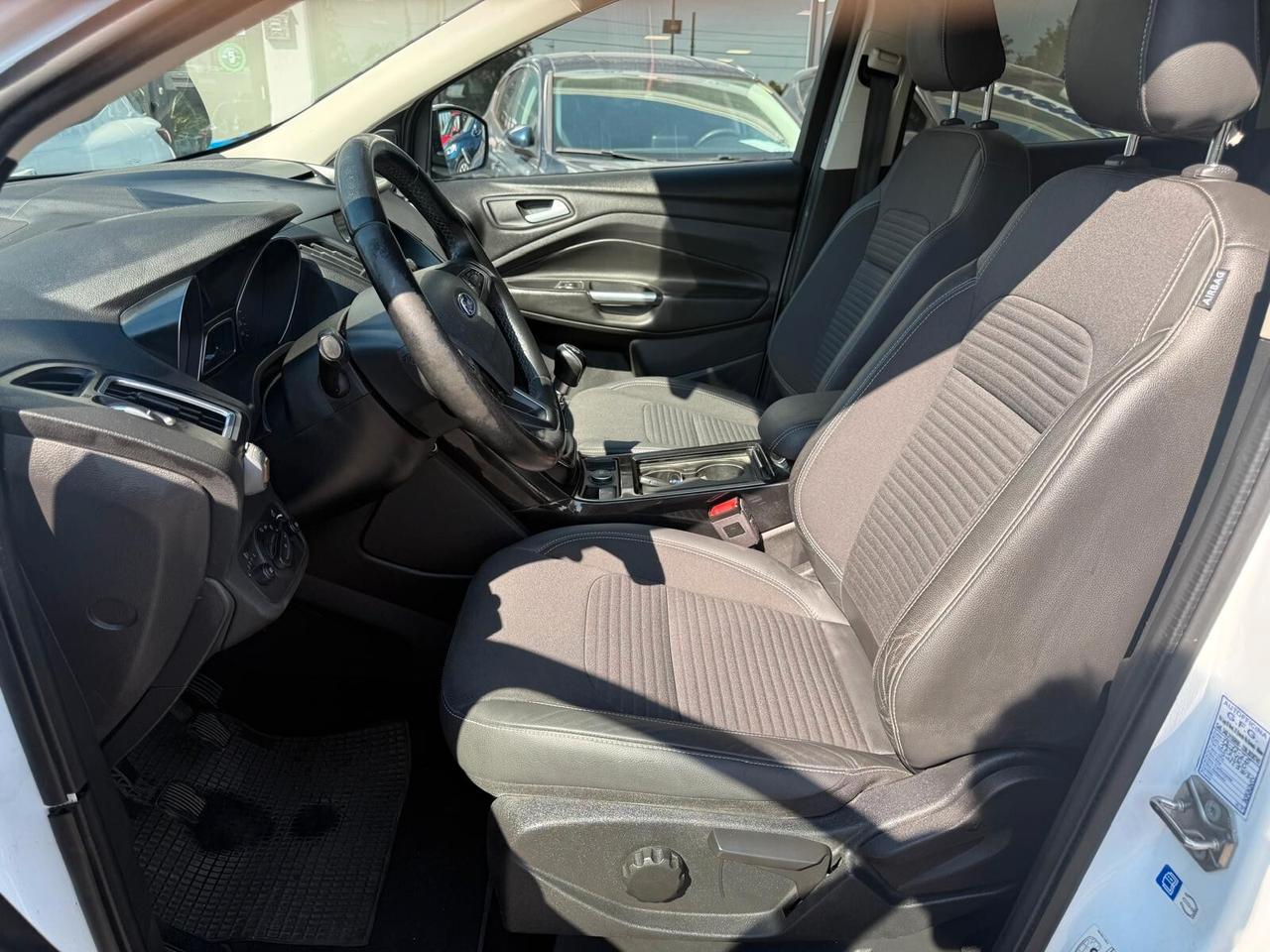 Ford Kuga 1.5 TDCI 120 CV S&S 2WD Titanium