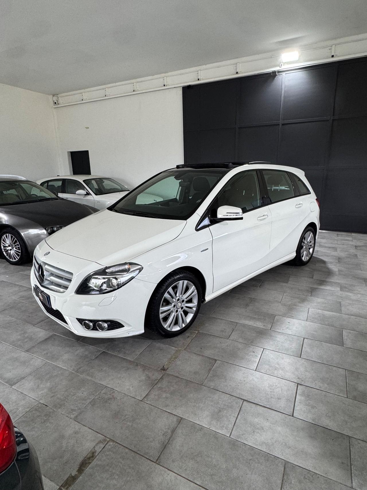 Mercedes-benz B 180 CDI BlueEFFICIENCY Executive