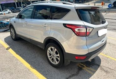 Ford Kuga 2.0 TDCI 150 CV S&S 2WD Titanium