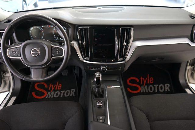 VOLVO V60 D3 Momentum Business Uniprop. Ufficiale Italia