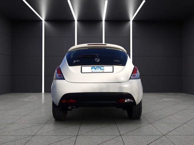 LANCIA Ypsilon 1.0 FireFly 5 porte S&S Hybrid Alberta Ferretti