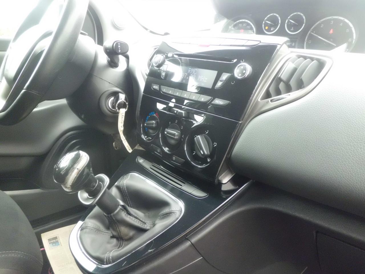 Lancia Ypsilon 1.2 69 CV 5 porte GPL Ecochic Elle