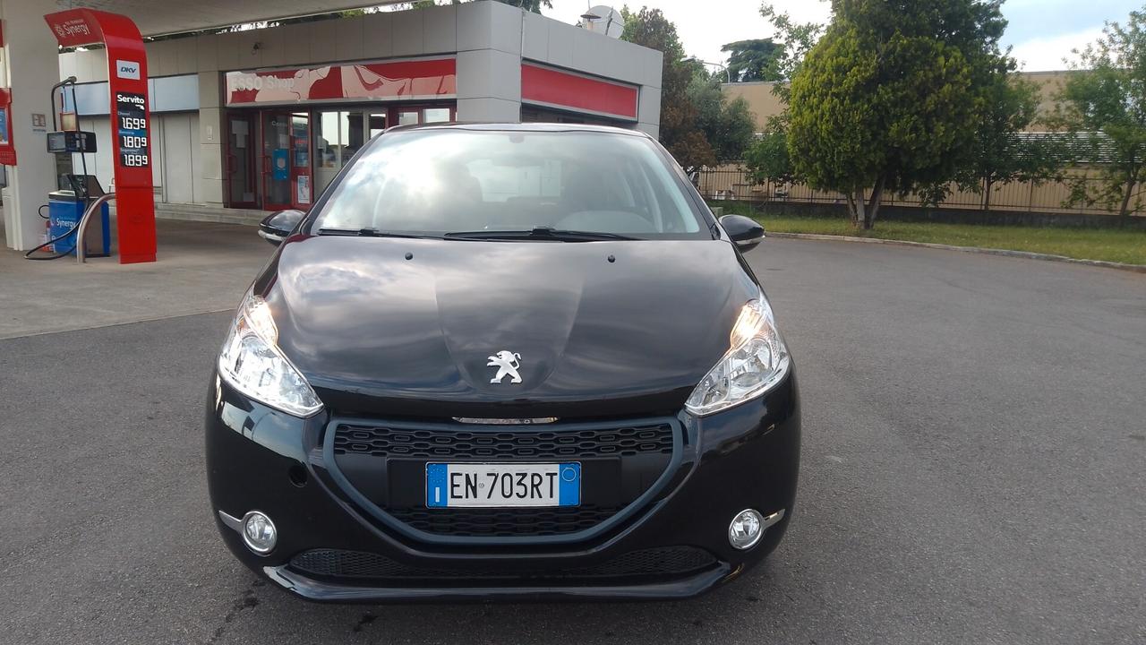 Peugeot 208 1.2 VTi 82 CV 5 P neop 108milakm 12