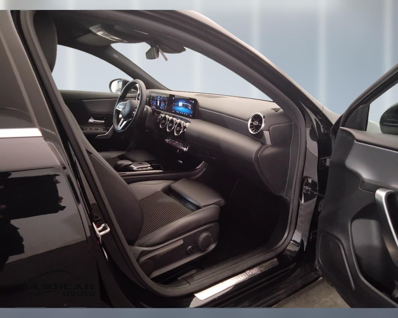 Mercedes-Benz Classe A - W177 2018 - A 180 d Sport auto