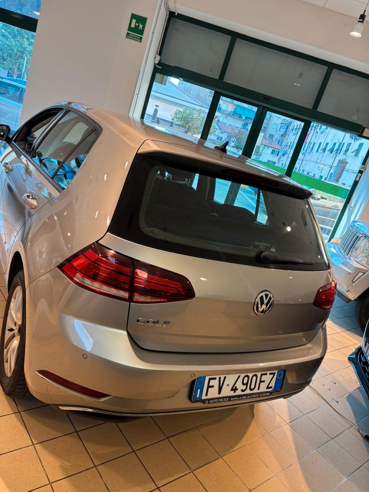 Volkswagen Golf 1.6 TDI 115CV DSG 5p. Business BlueMotion Technology