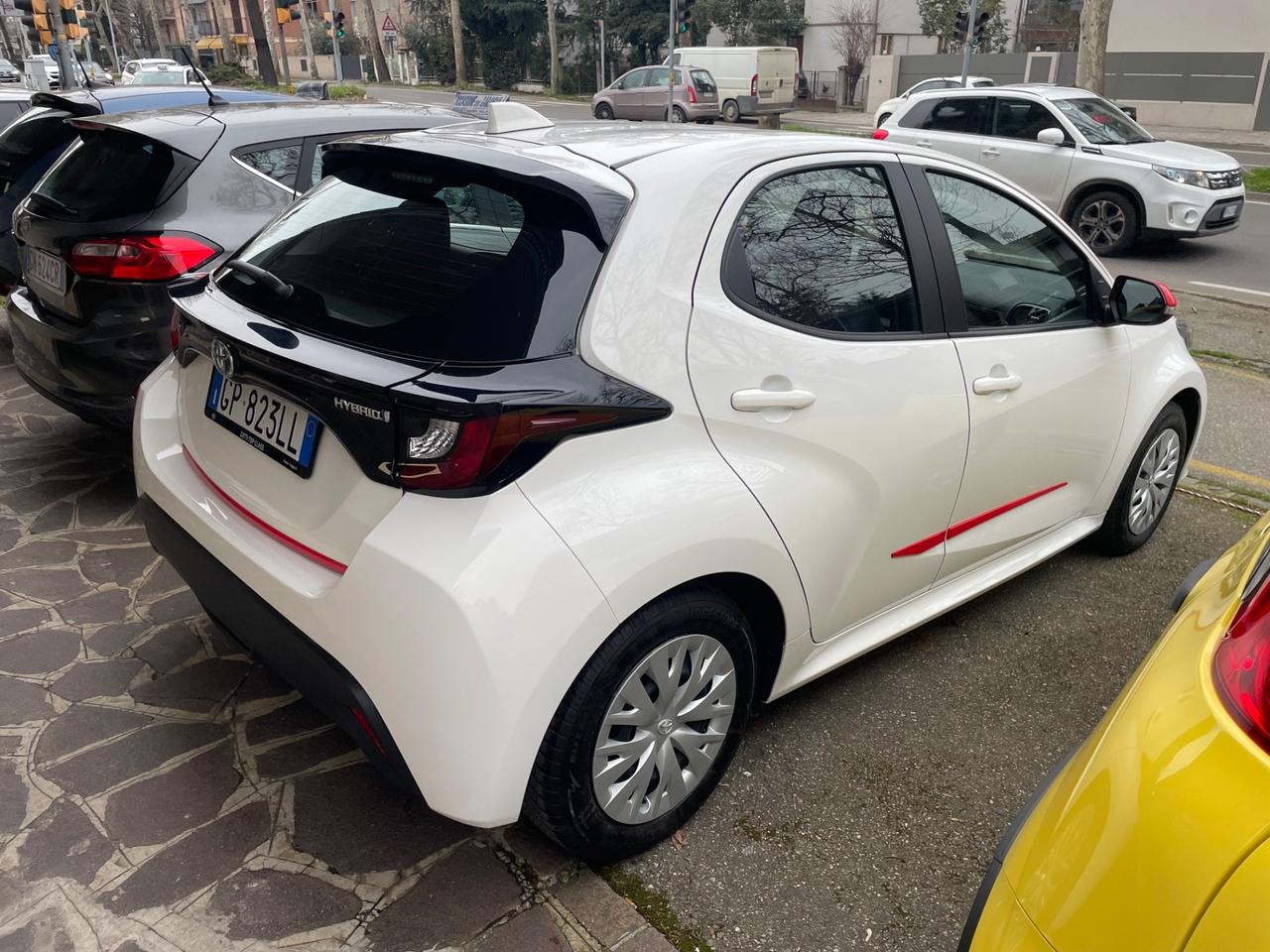 Toyota Yaris 1.5 Hybrid 5 porte Active