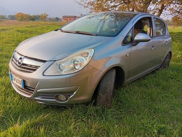 Opel Corsa 1.2 5 porte 130.000km