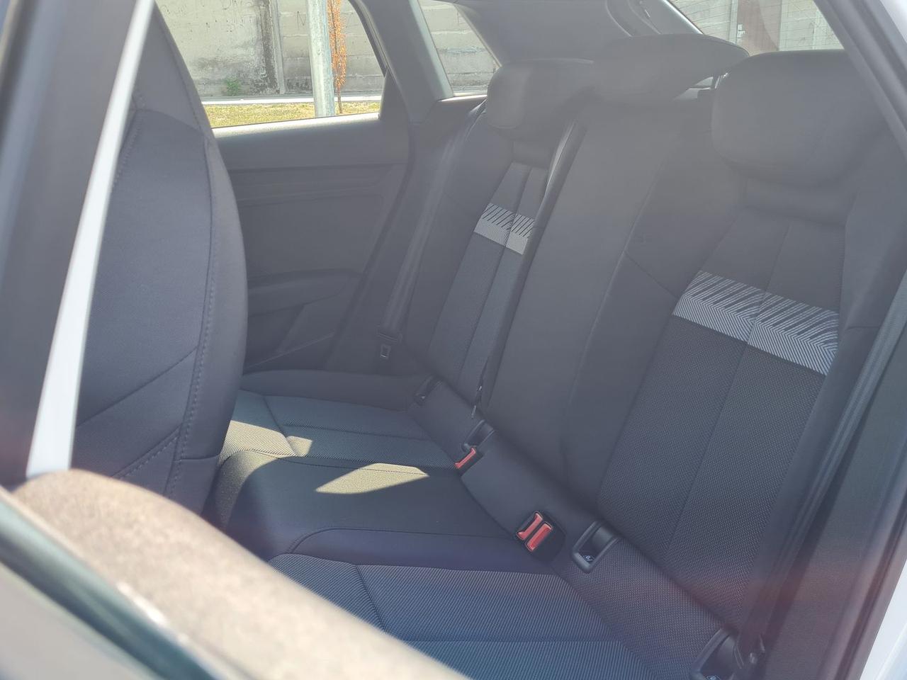 Audi A3 1.5 35 Sport Back #6562