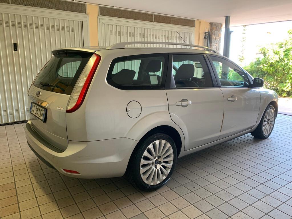 Focus SW 1.6 tdci Titanium 90cv distribuzione fatta