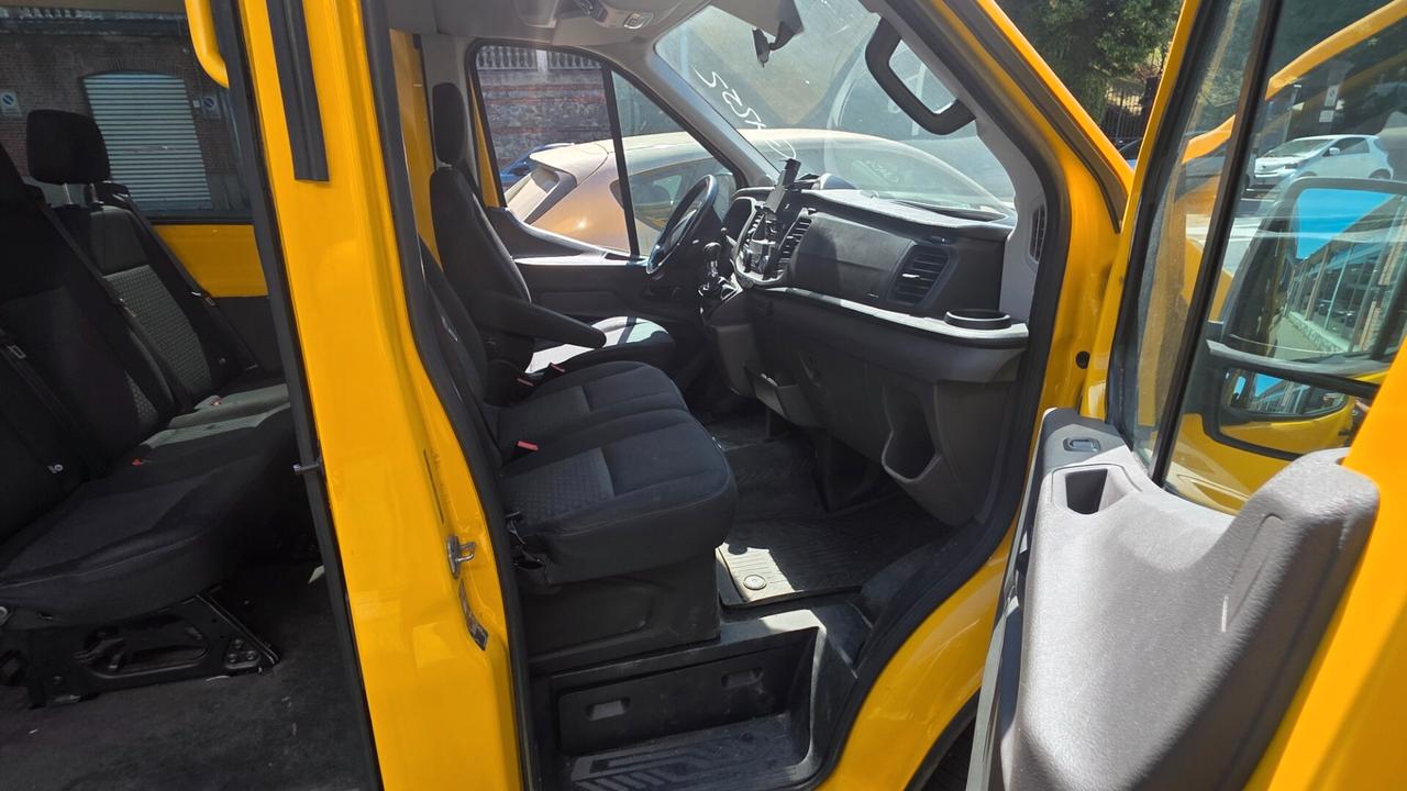 Ford Transit 330 2.0TDCi EcoBlue 130CV PL-TM Combi Trend