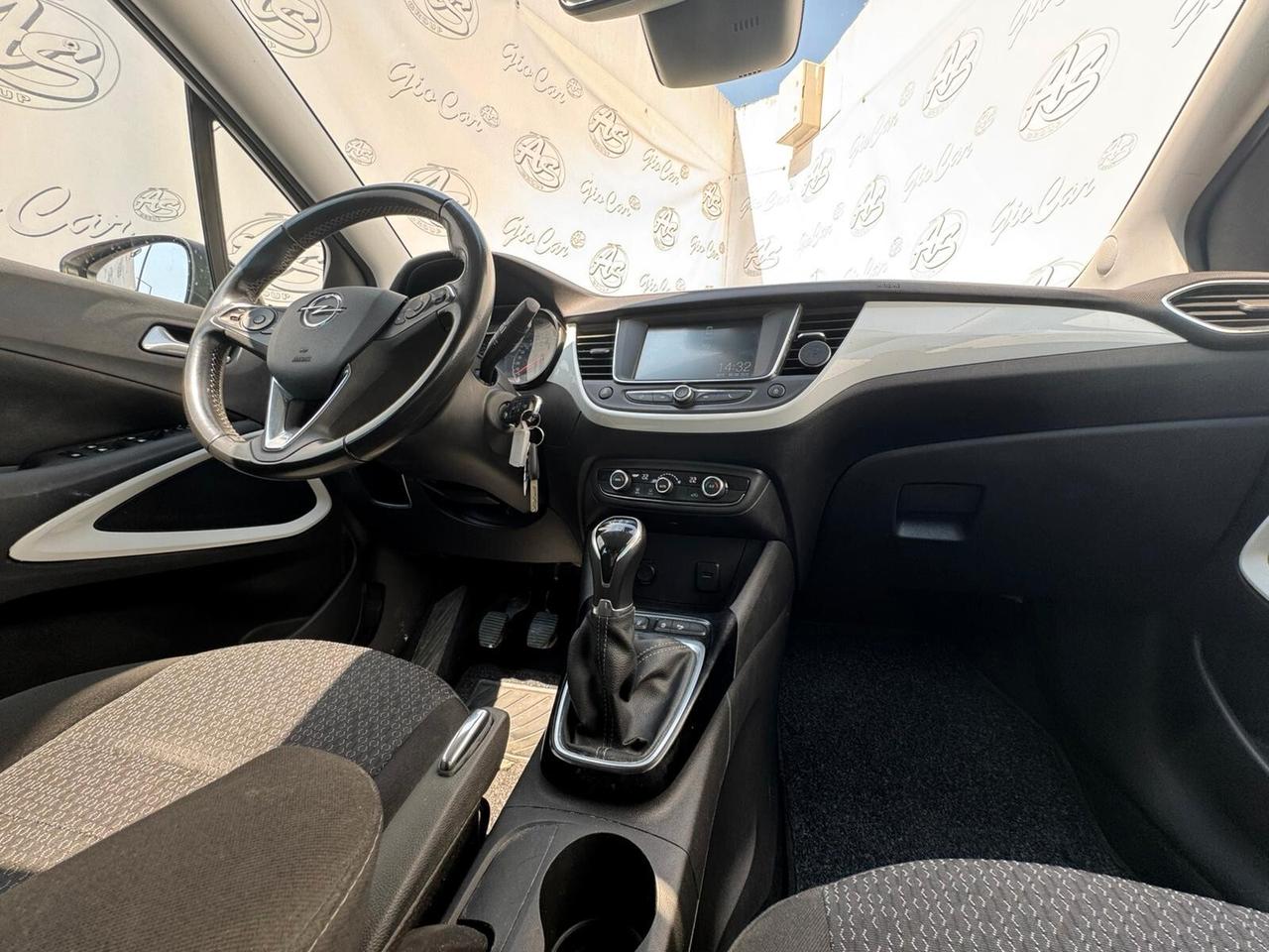 Opel Crossland 1.2 83CV Design & Tech CarPlay Camera