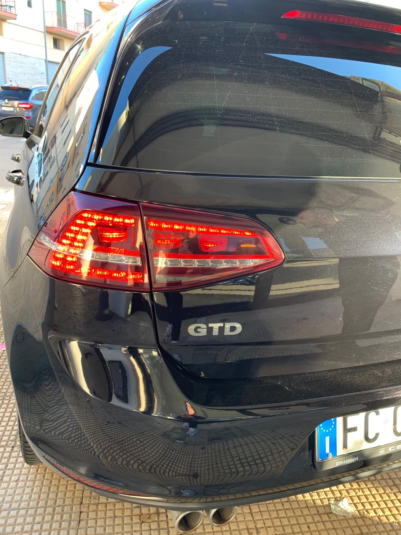 Volkswagen Golf 2.0 TDI DSG 5p.