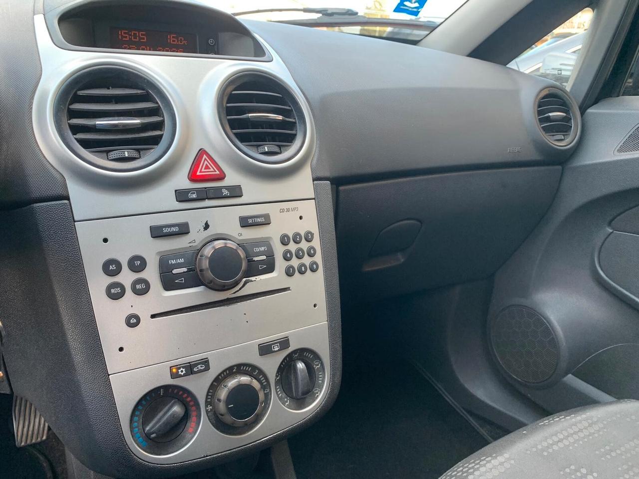 Opel Corsa 1.2 benz Catena Neopat. Unicoprop.