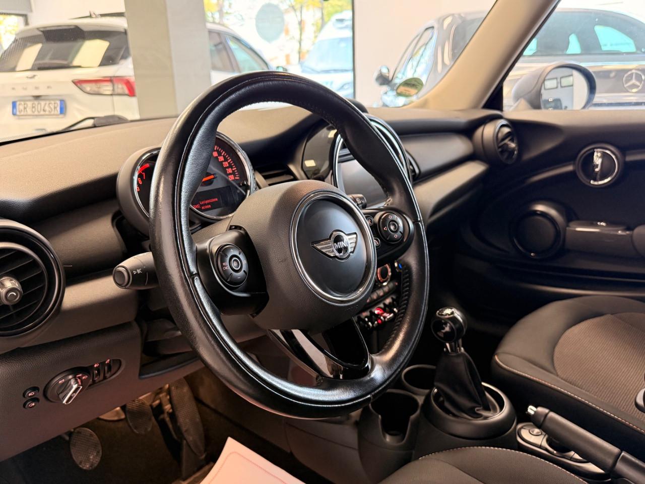 MINI One 1,2 102CV NEOPATENTATI