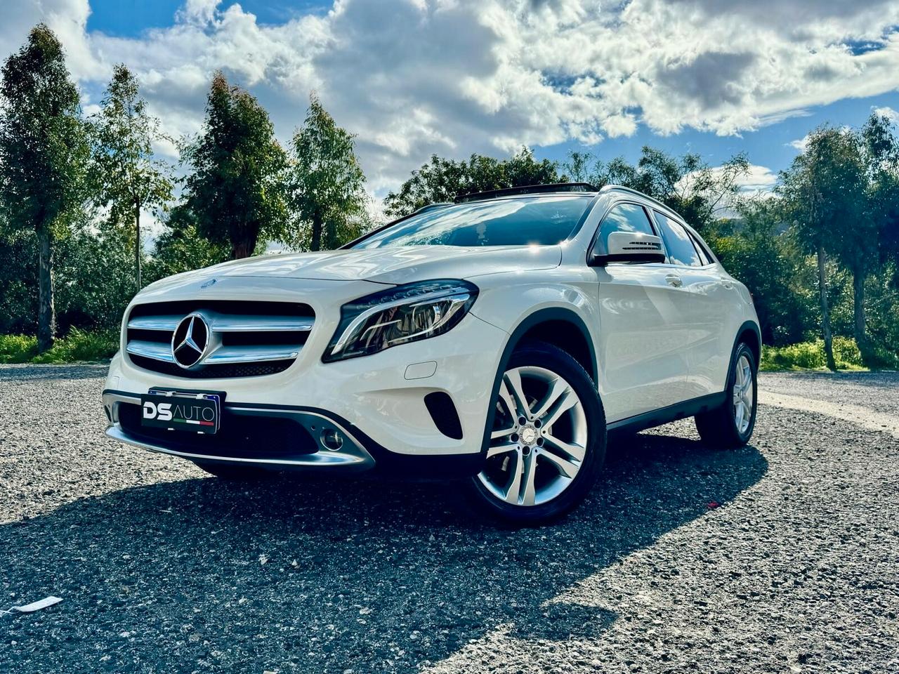 MERCEDES- BENZ GLA 220 D 4MATIC SPORT TETTO