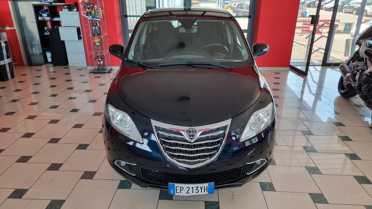 Lancia Ypsilon 0.9 TwinAir 85 CV 5 porte S&S DFN Platinum