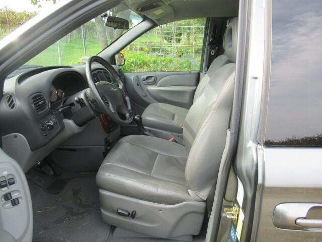 Chrysler Voyager 2.5 crd LX Leather MANUALE