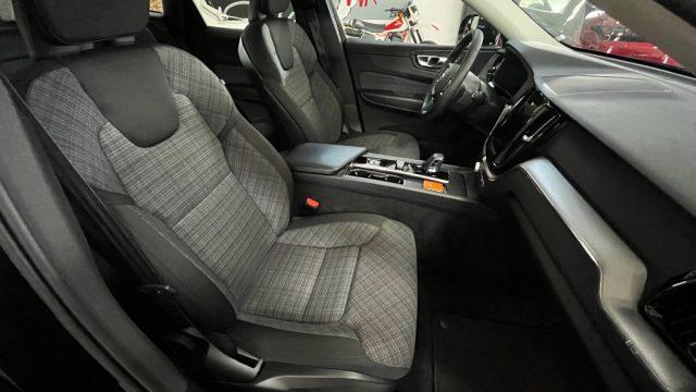 VOLVO XC60 B4 (d) automatico Core