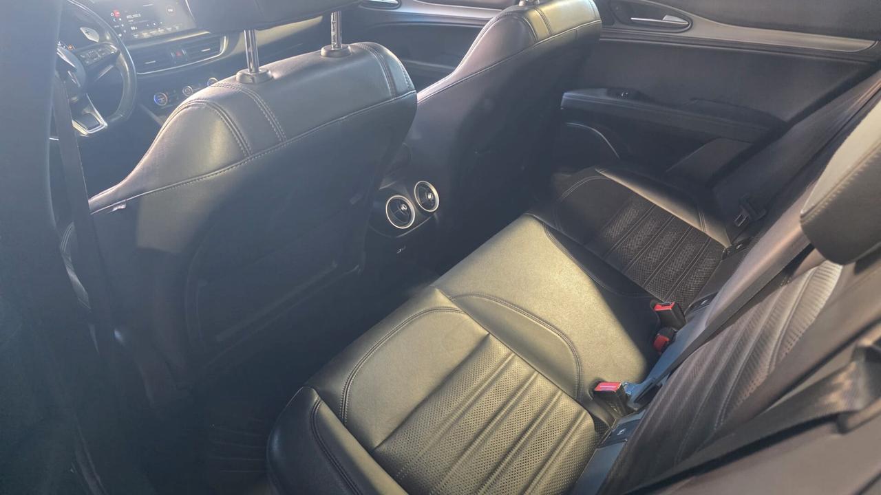 Alfa Romeo Stelvio 2.2 Turbodiesel 210 CV AT8 Q4 Veloce Tì