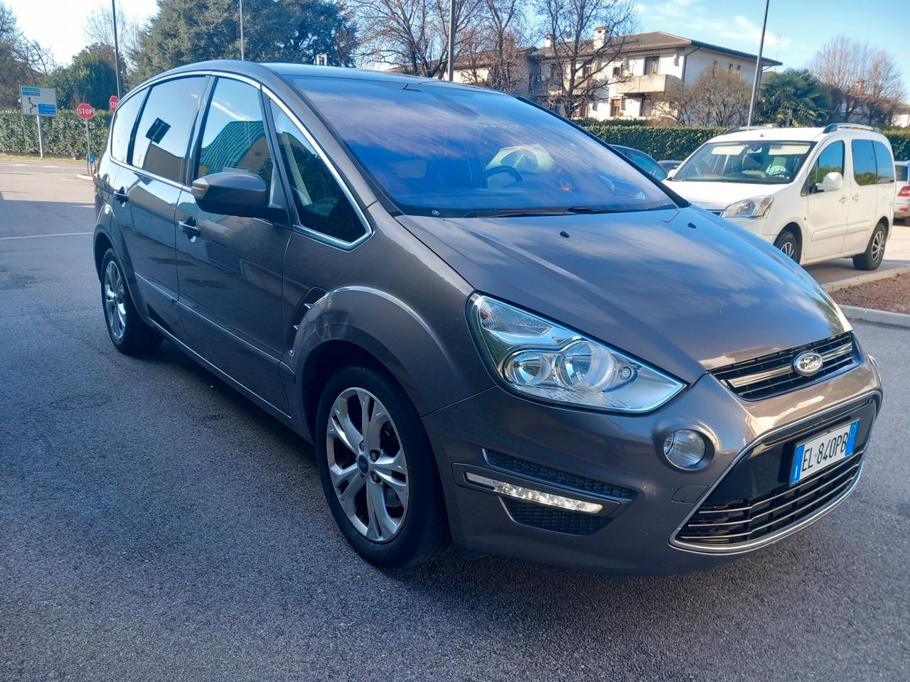 Ford S-Max 2.0 TDCi 163CV Titanium pronta consegna