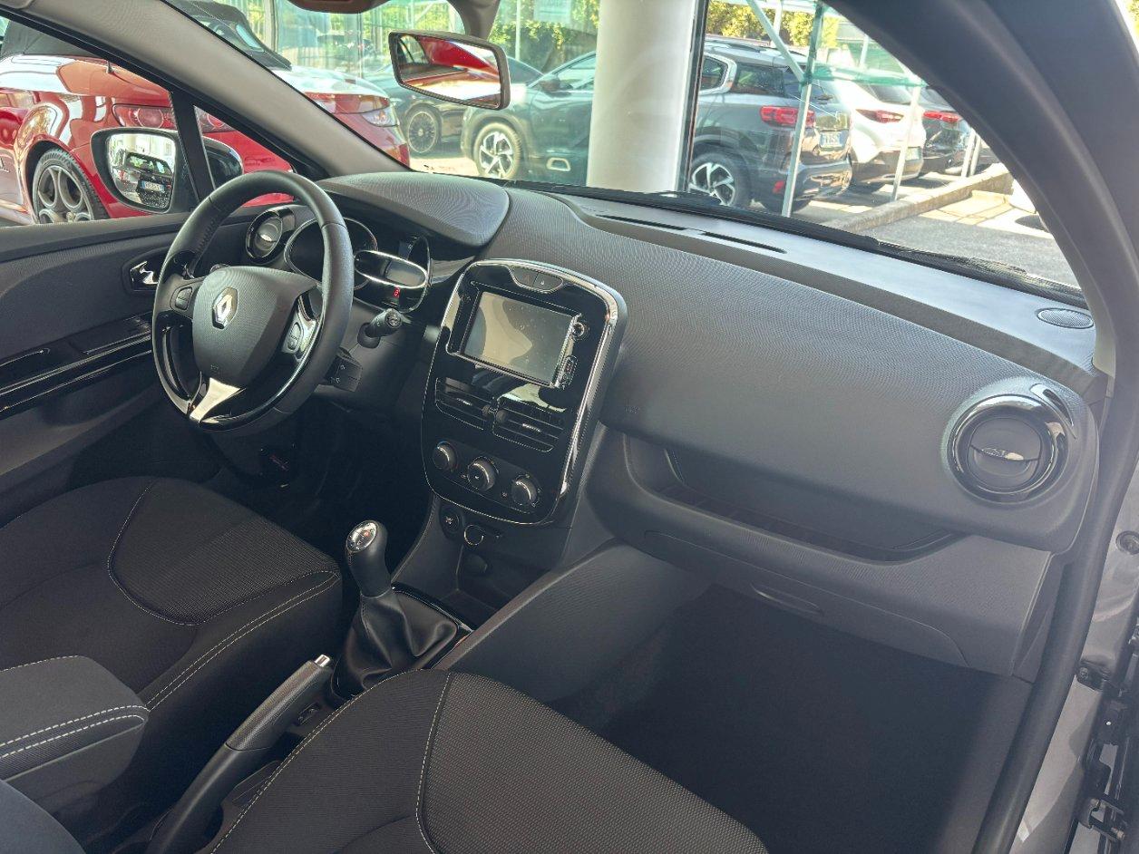 Renault Clio 5p 1.2 Live 75cv