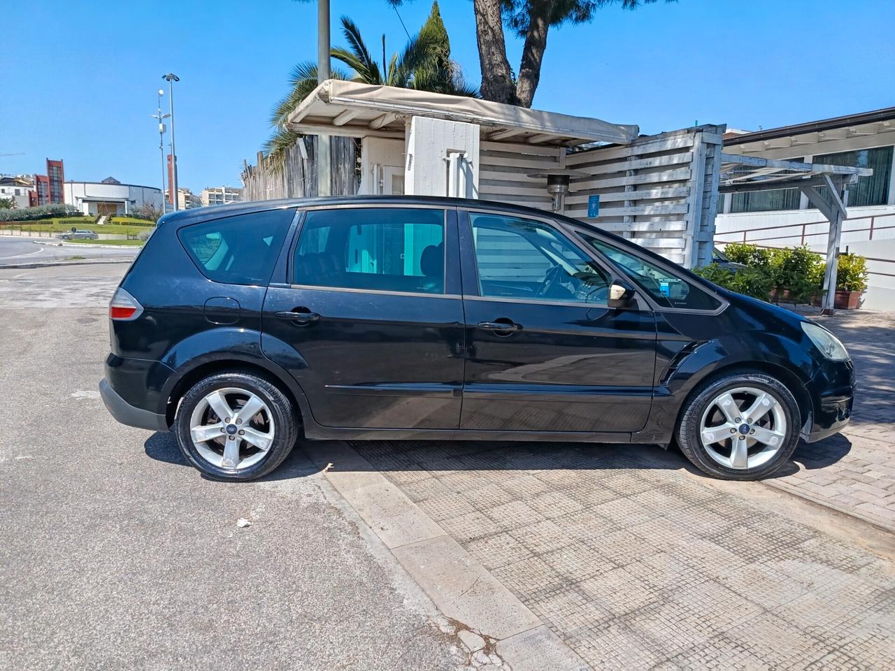 Ford S-Max 2.0 TDCi 140CV Titanium