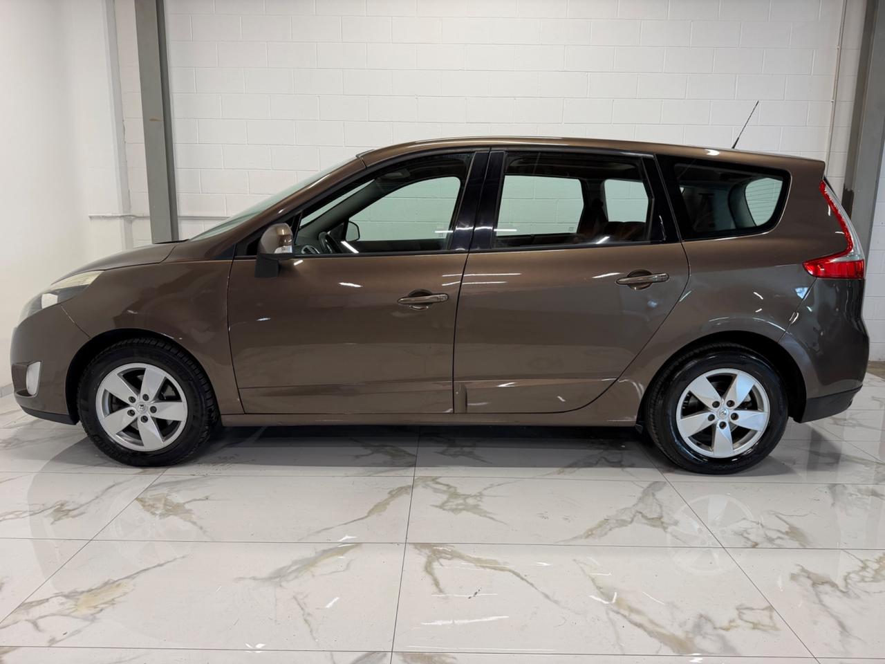 Renault Scenic Scénic 1.5 dCi 110CV EDC Luxe