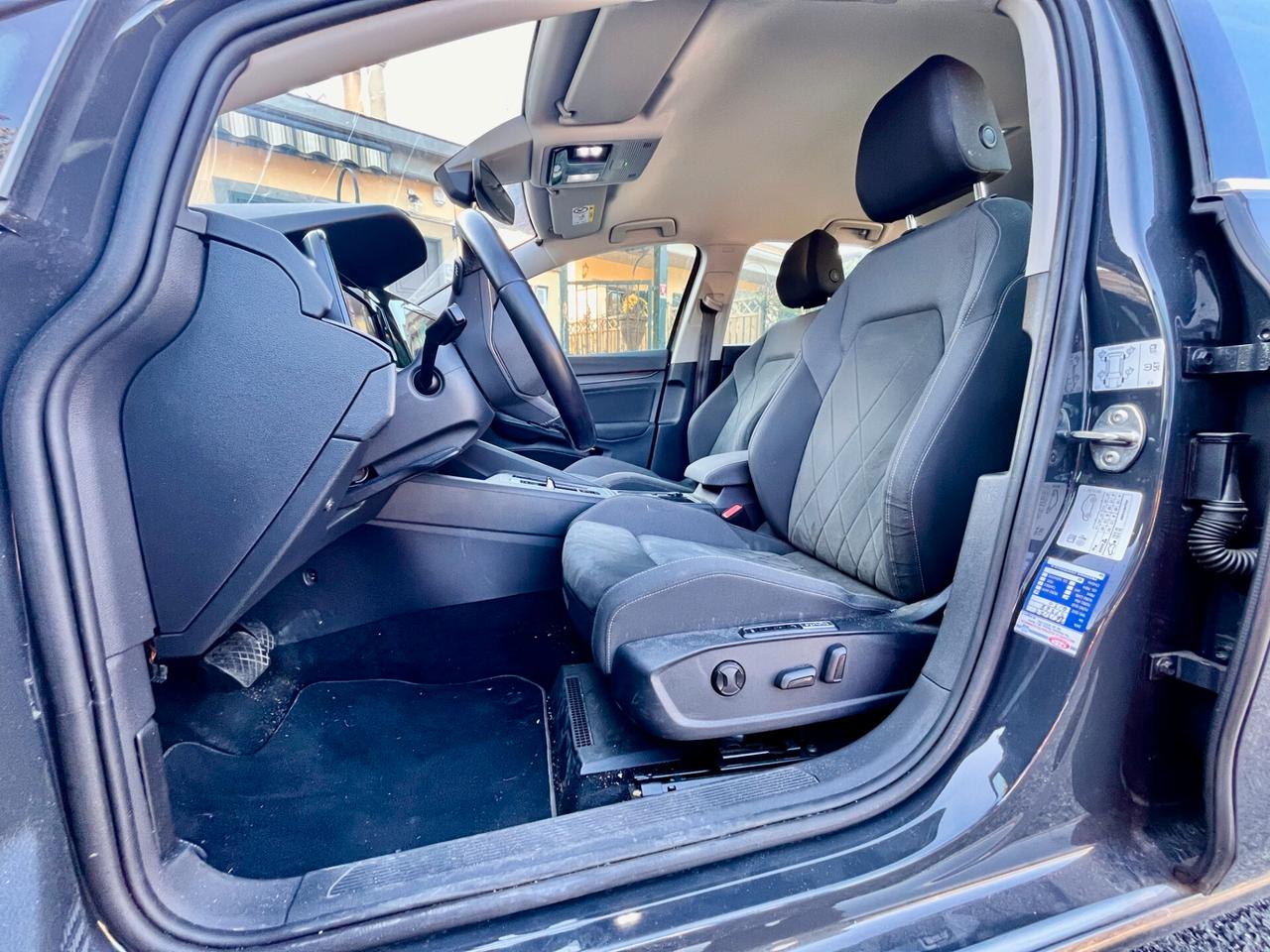 Volkswagen Golf 1.5 eTSI 130 CV EVO ACT DSG Style