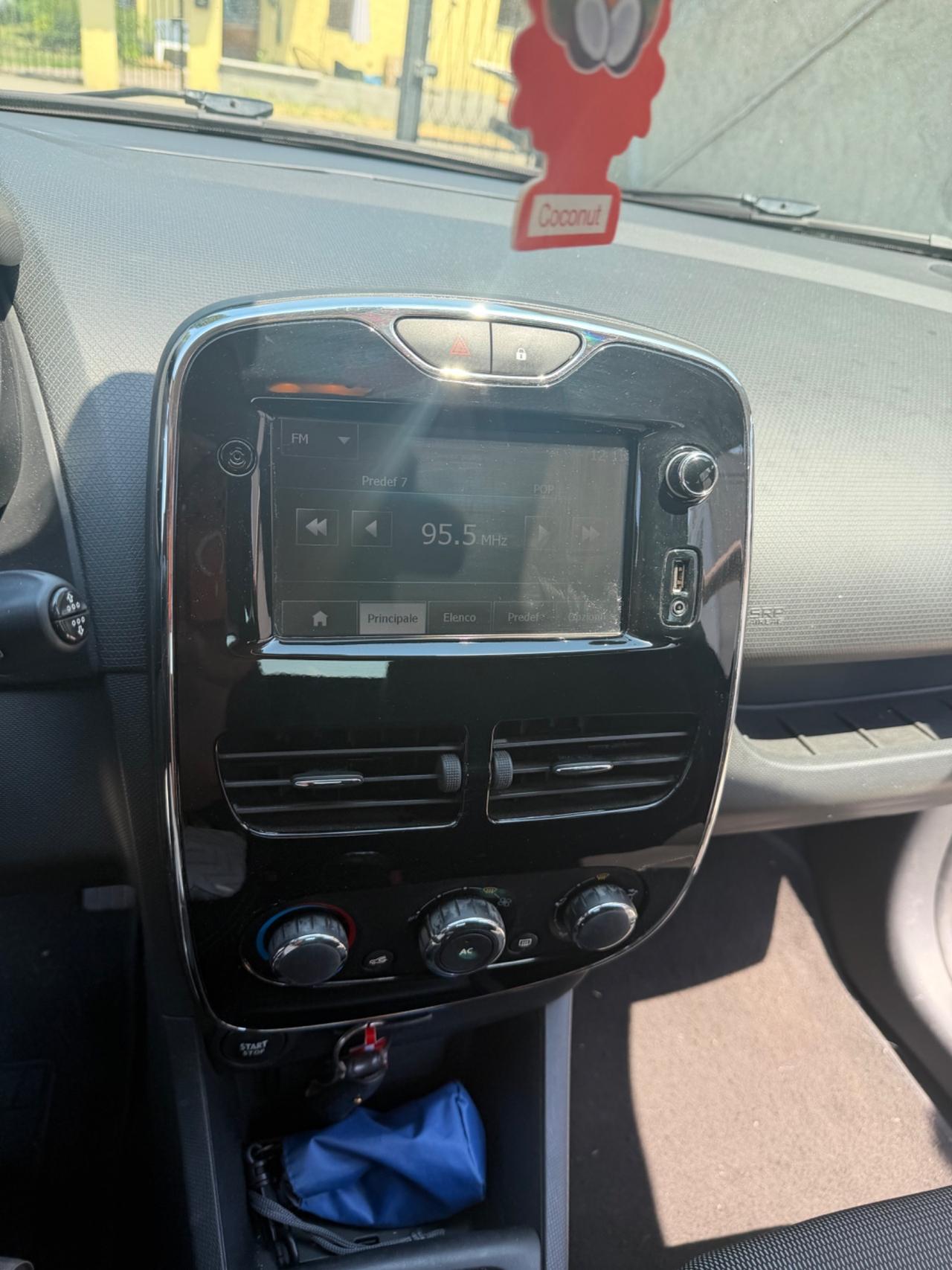RENAULT CLIO 1.2 GPL LIVE – NEOPATENTATI