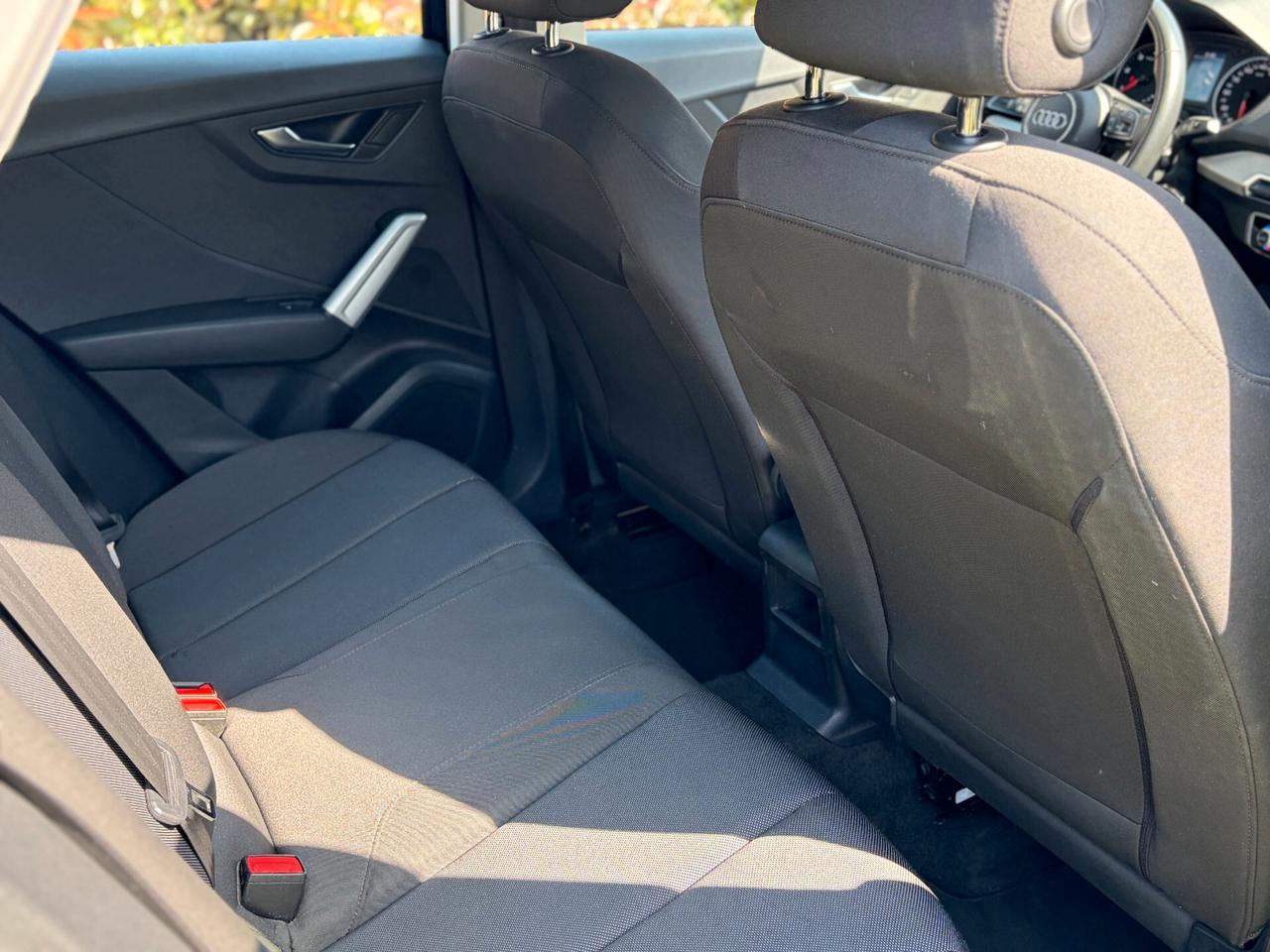 Audi Q2 30 TDI S tronic Business Design