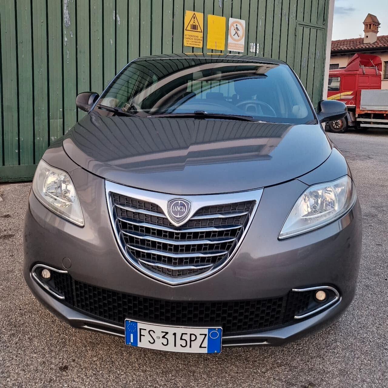 Lancia Ypsilon 1.2 benz 69 CV