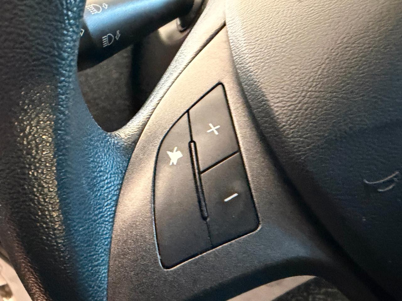 Lancia Ypsilon 1.2 69 cv. ELEFANTINO BLU