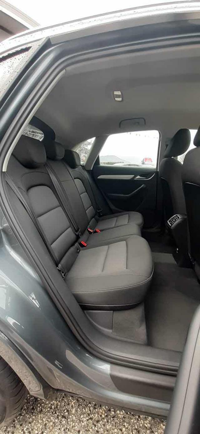 AUDI Q3 2.0 TDI 120CV S tronicBusiness SCONTO ROTTAMAZIONE