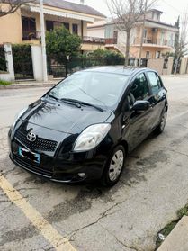 Toyota Yaris 1.4 D-4D 5 porte Navi