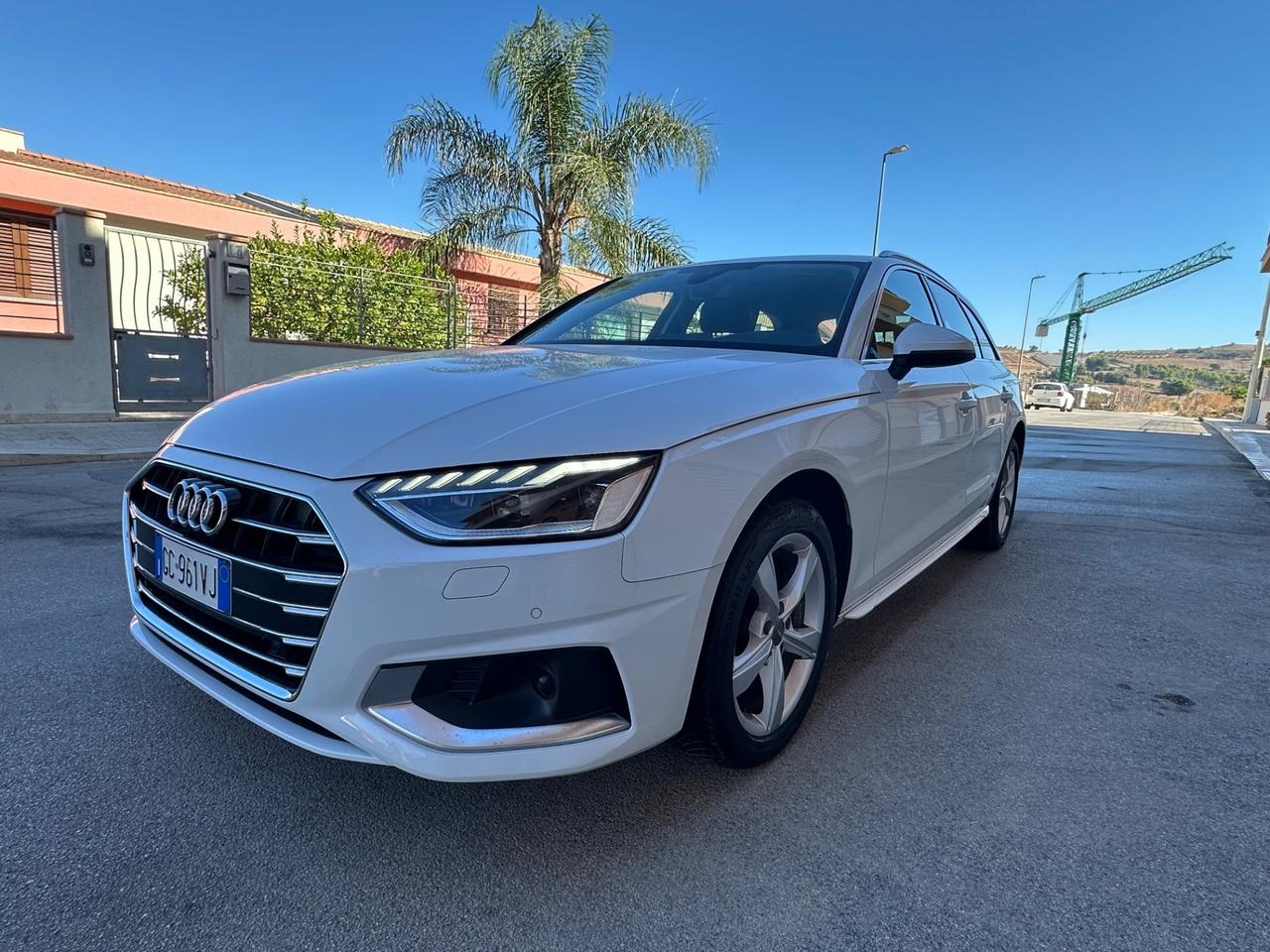 Audi A4 A4. Avant 35 TDI-163 CV S tronic line edition