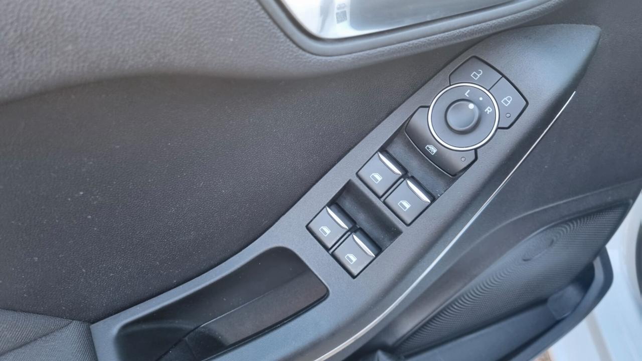 Ford Fiesta 1.1 75 CV GPL 5 porte Titanium