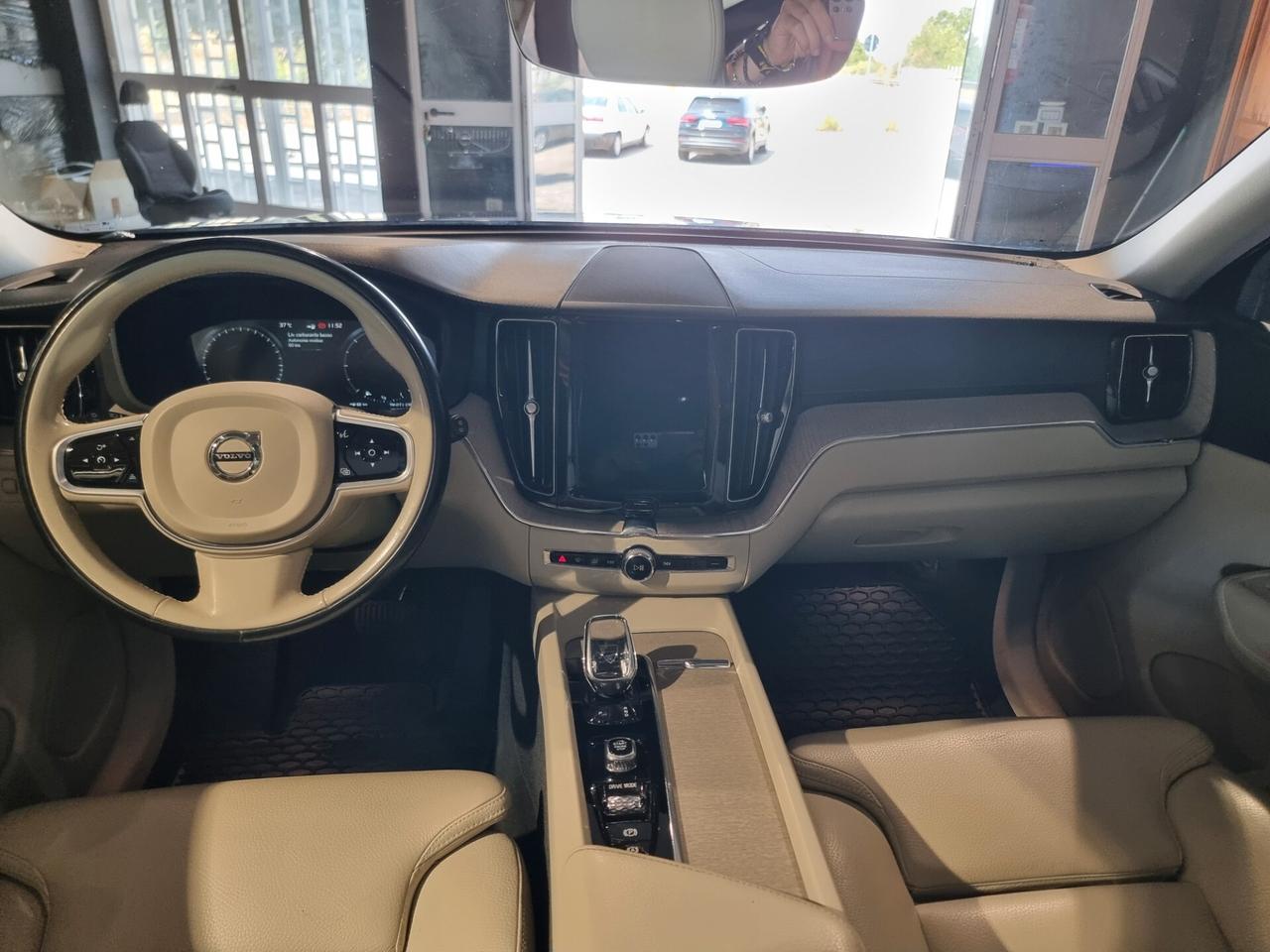 VOLVO XC60 2.0 B4d Mild Hybrid 197 CV Inscription Auto • PER OPERATORI DEL SETTORE