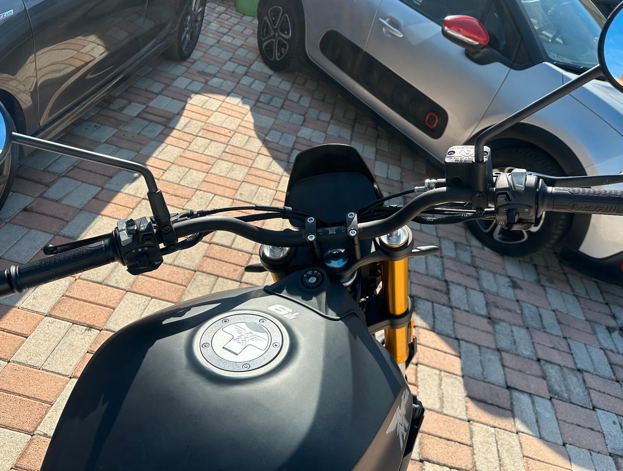 Moto Morini 6½ SEIEMMEZZO SCR (ABS)