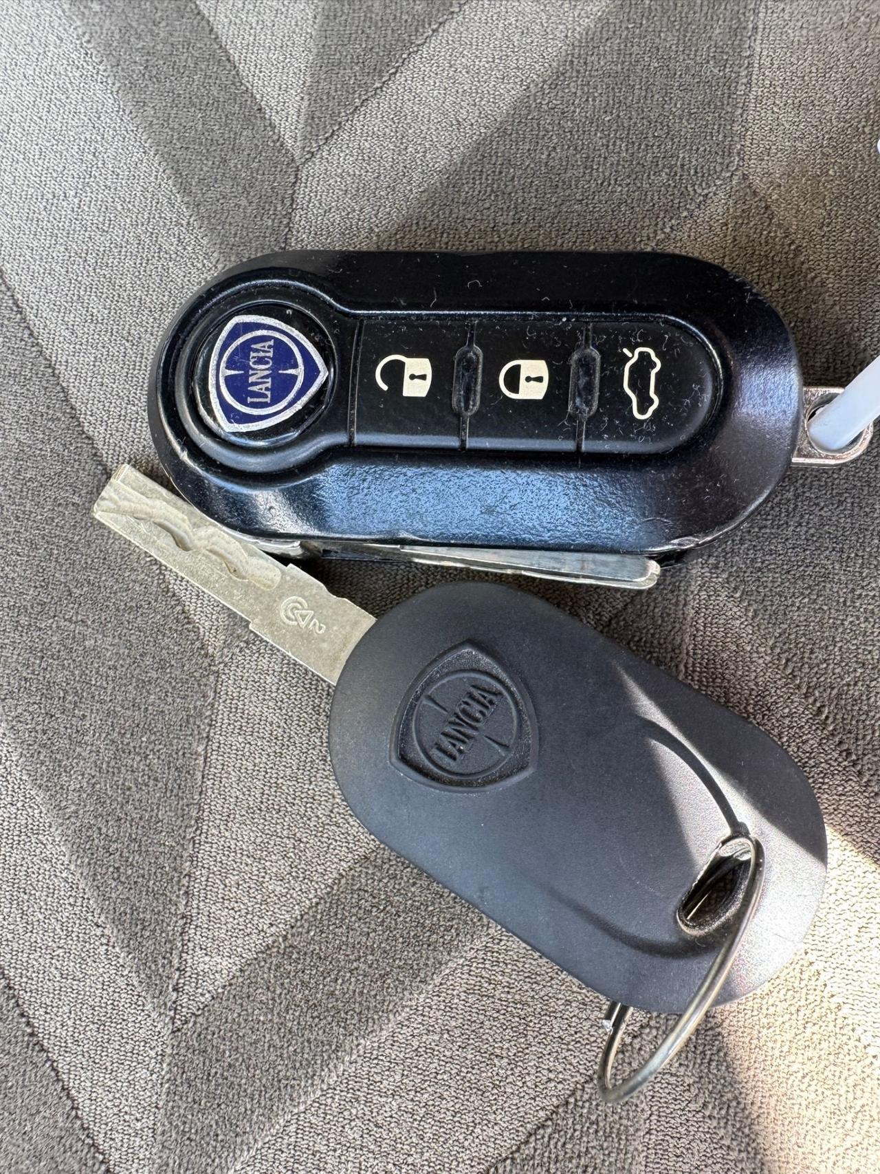 Lancia Ypsilon 1.2 benzina/GPL Ecochic Gold